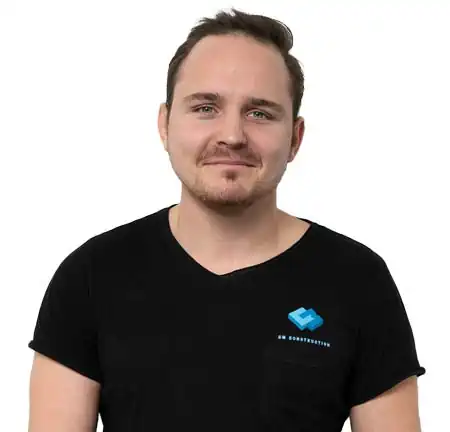 Michel Sourgkouinis Byggledare Snickare Stockholm